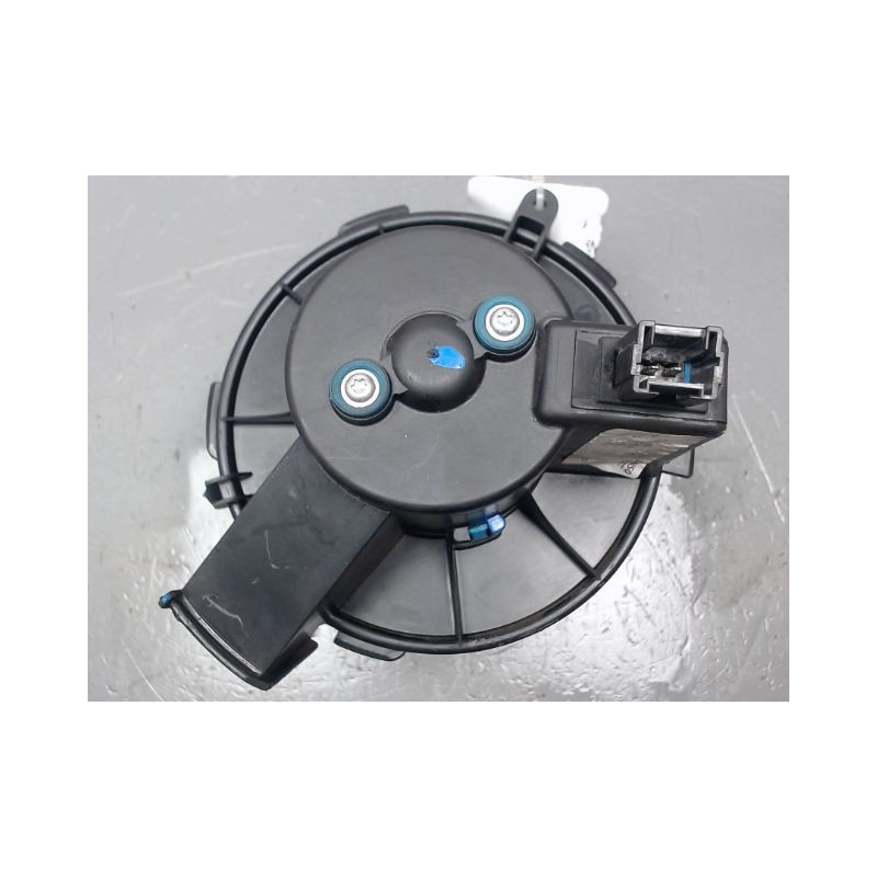 MOTEUR VENTILATEUR CHAUFFAGE PEUGEOT 307