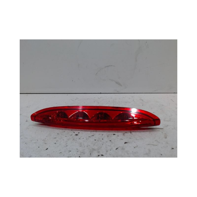 FEUX STOP SUPPLEMENTAIRE PEUGEOT 208