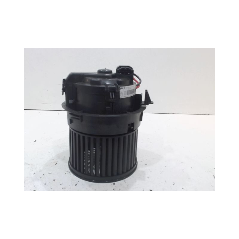 MOTEUR VENTILATEUR CHAUFFAGE PEUGEOT 208