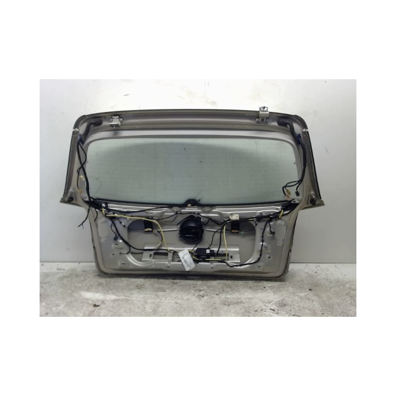 HAYON VOLKSWAGEN GOLF