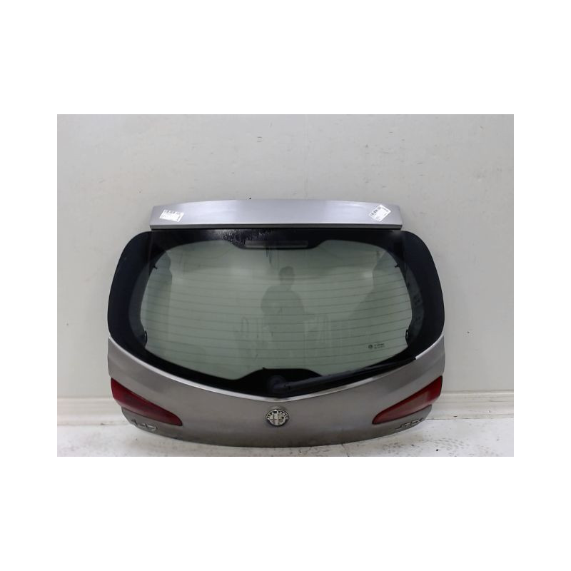 HAYON ALFA ROMEO 147 Phase 2 2004-2010