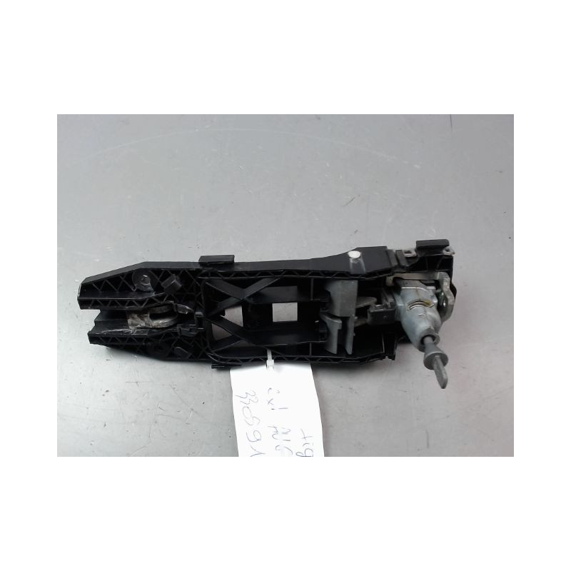 POIGNEE EXTERIEURE PORTE AVANT GAUCHE VOLKSWAGEN TIGUAN