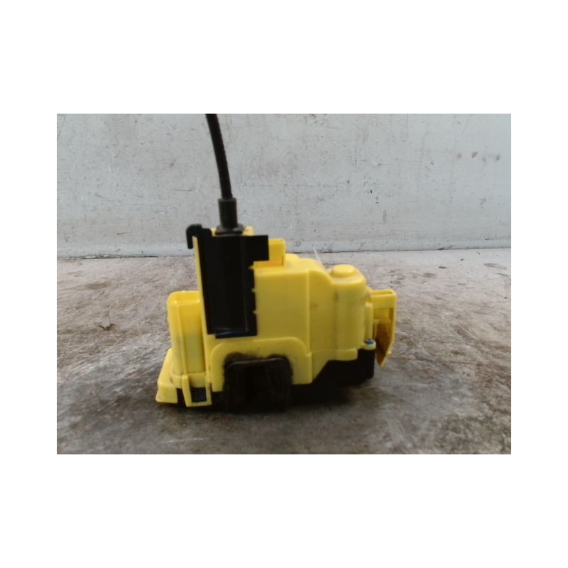 SERRURE PORTE COULISSANTE GAUCHE PEUGEOT BIPPER