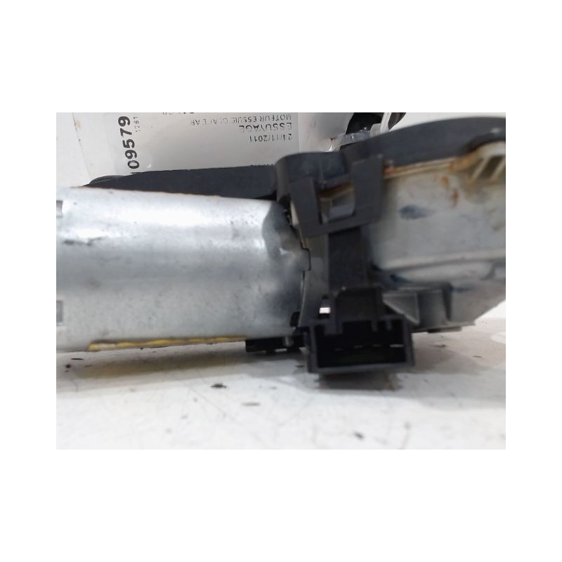 MOTEUR ESSUIE-GLACE ARRIERE B.M.W. X5