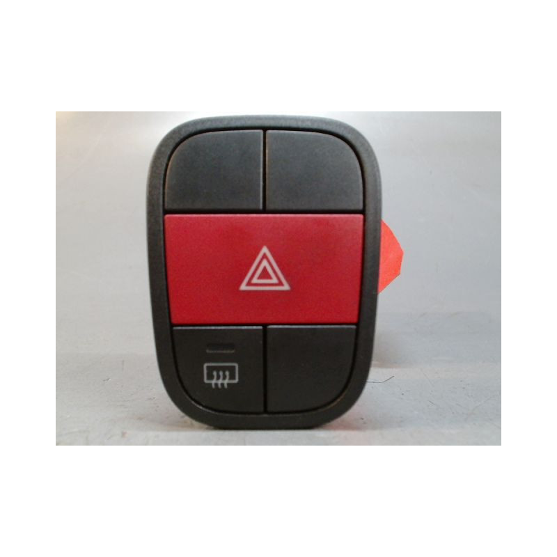 BOUTON DE WARNING PEUGEOT BIPPER DIESEL