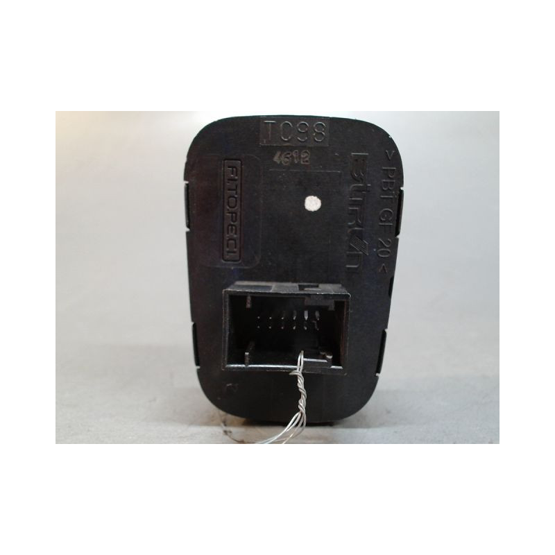 BOUTON DE WARNING PEUGEOT BIPPER DIESEL