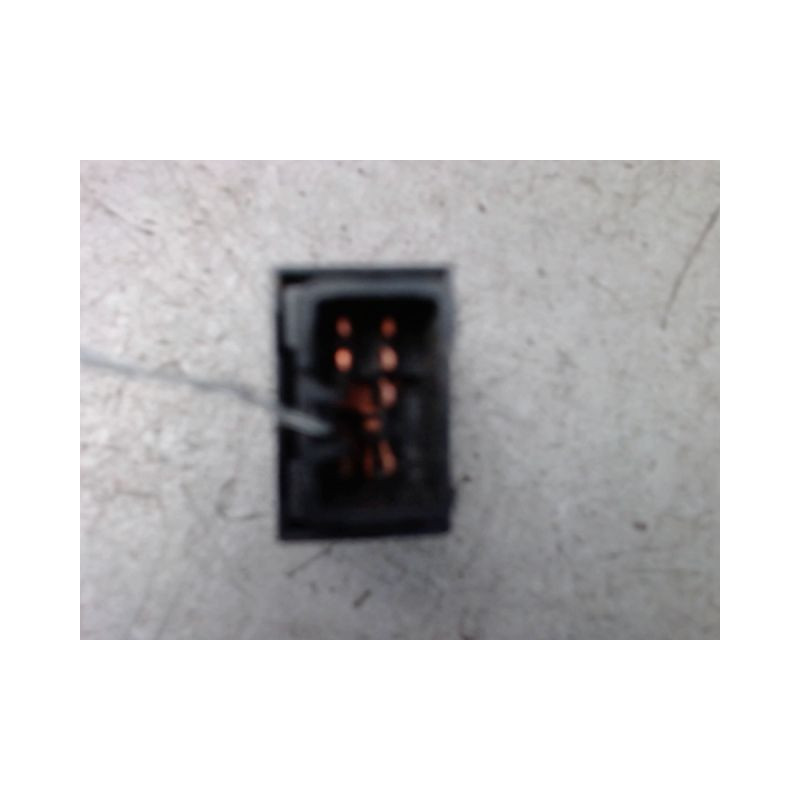 COMMANDE LEVE-GLACE PORTE ARG HYUNDAI TUCSON 1 DIESEL