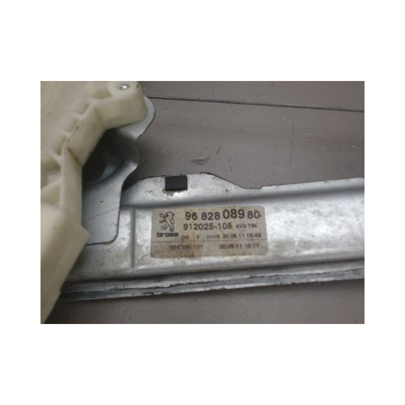 MECANISME LEVE-GLACE AVANT GAUCHE PEUGEOT 3008
