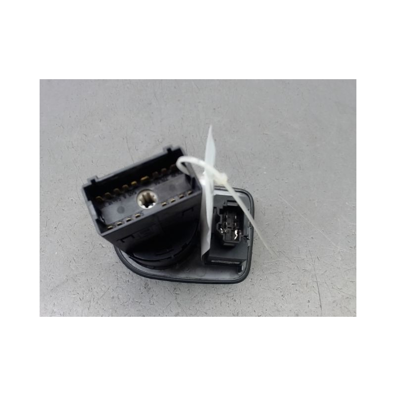 INTERIEUR COMMANDE PHARES SEAT IBIZA IV Phase 2 (6J) 2012-...