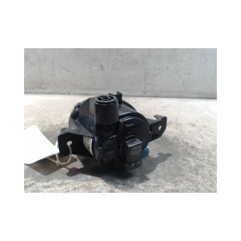 PHARE ANTIBROUILLARD AVANT DROIT B.M.W. SERIE 1