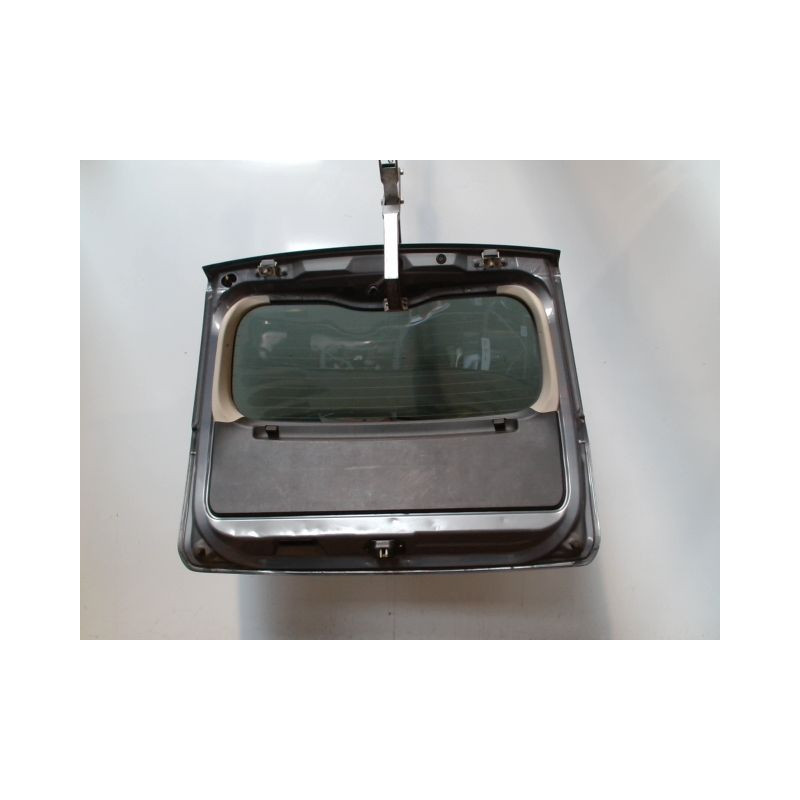 HAYON NISSAN NOTE