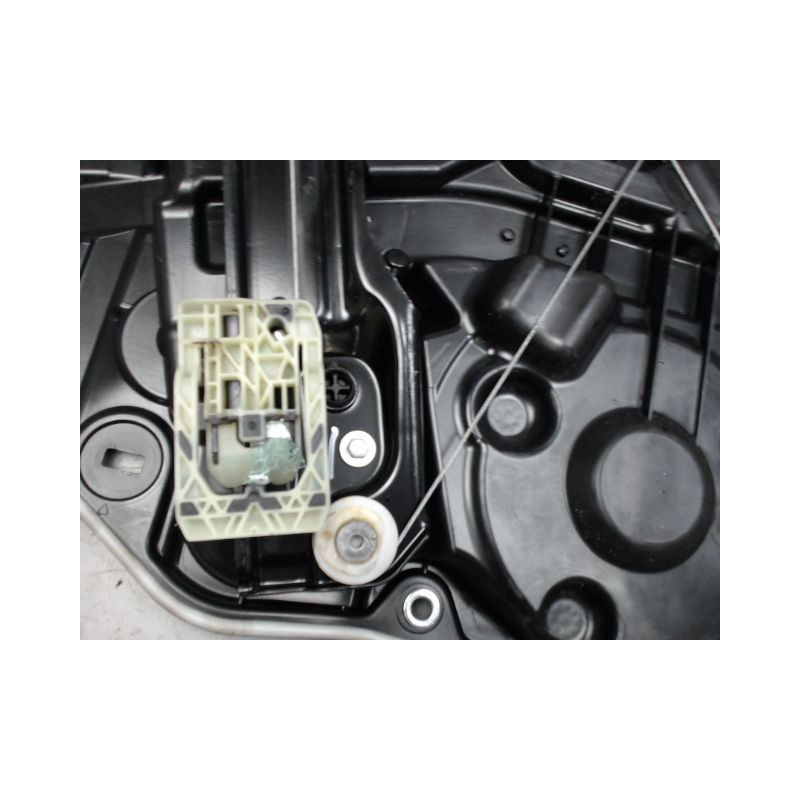 MECANISME+MOTEUR LEVE-GLACE AVANT DROIT B.M.W. SERIE 1