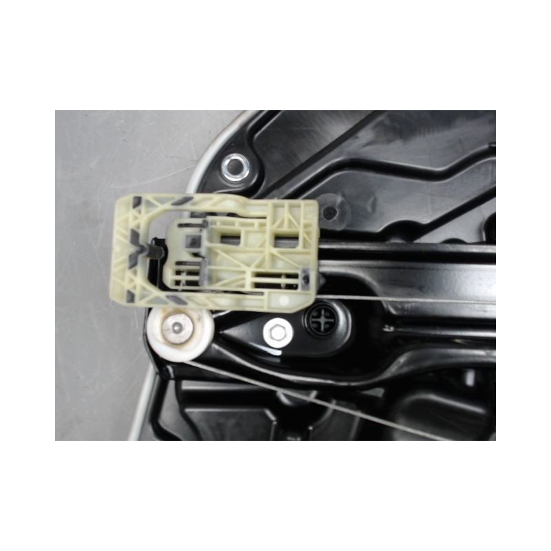 MECANISME+MOTEUR LEVE-GLACE ARRIERE DROIT B.M.W. SERIE 1