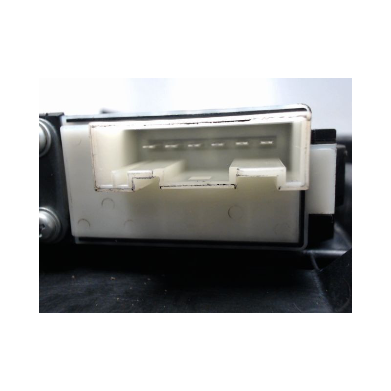 MECANISME+MOTEUR LEVE-GLACE ARRIERE DROIT B.M.W. SERIE 1