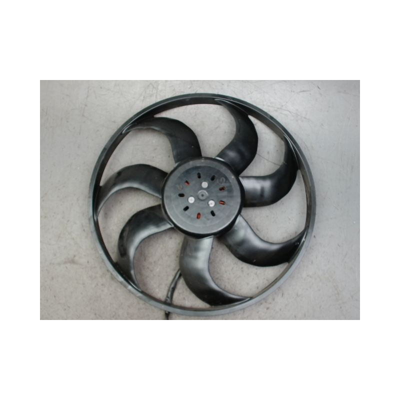 MOTEUR VENTILATEUR RADIATEUR B.M.W. SERIE 1