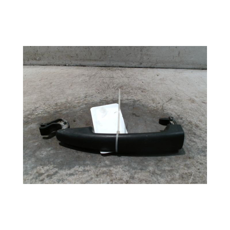 POIGNEE EXTERIEURE PORTE AVANT GAUCHE PEUGEOT PARTNER TEPEE 2008-
