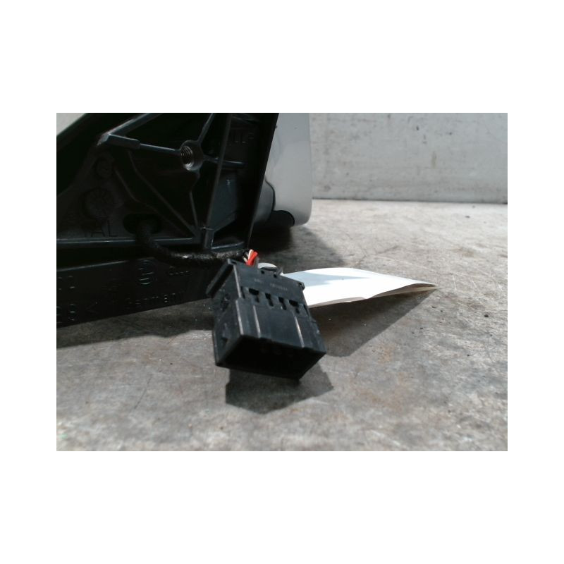 RETROVISEUR EXTERIEUR ELECTRIQUE DROIT AUDI A4 AVANT 99-2001