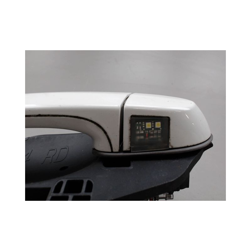 POIGNEE EXTERIEURE PORTE ARRIERE GAUCHE B.M.W. X1