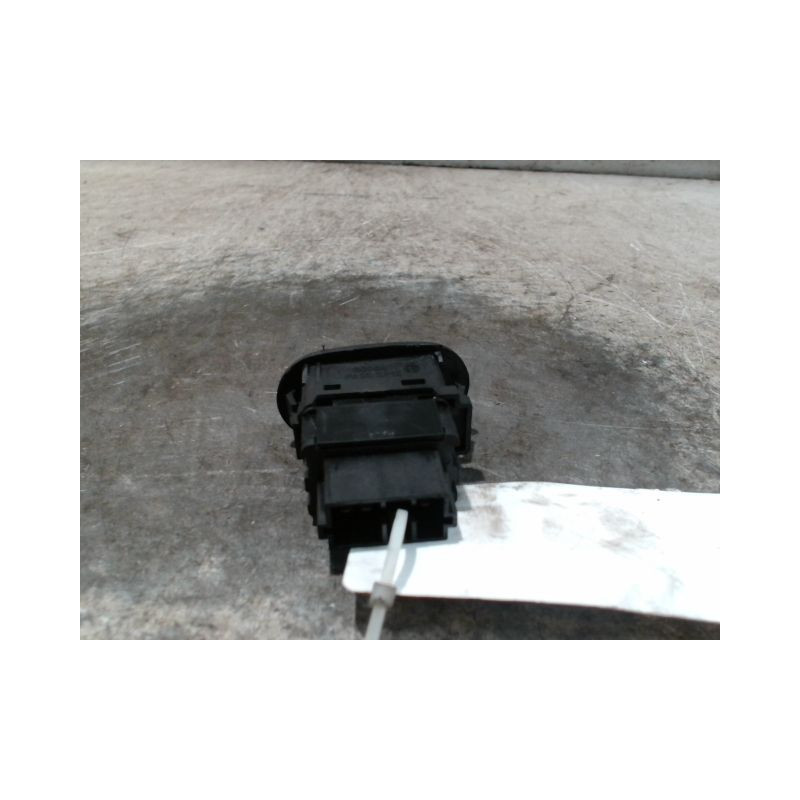 COMMANDE LEVE-GLACE PORTE AVD CITROEN C2 2008-