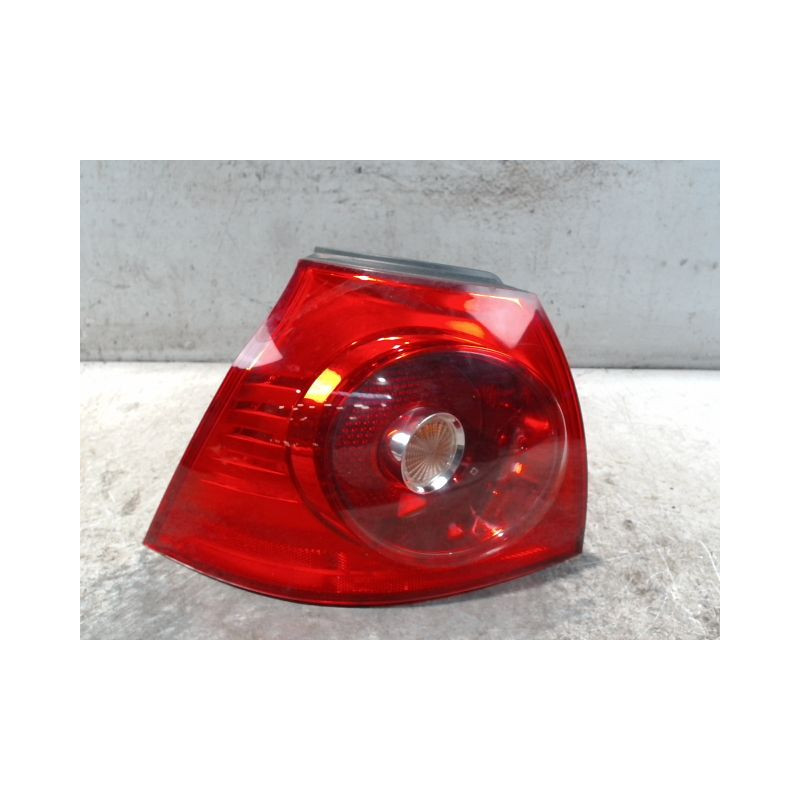 FEU ARRIERE GAUCHE  VOLKSWAGEN GOLF V 2003-2009