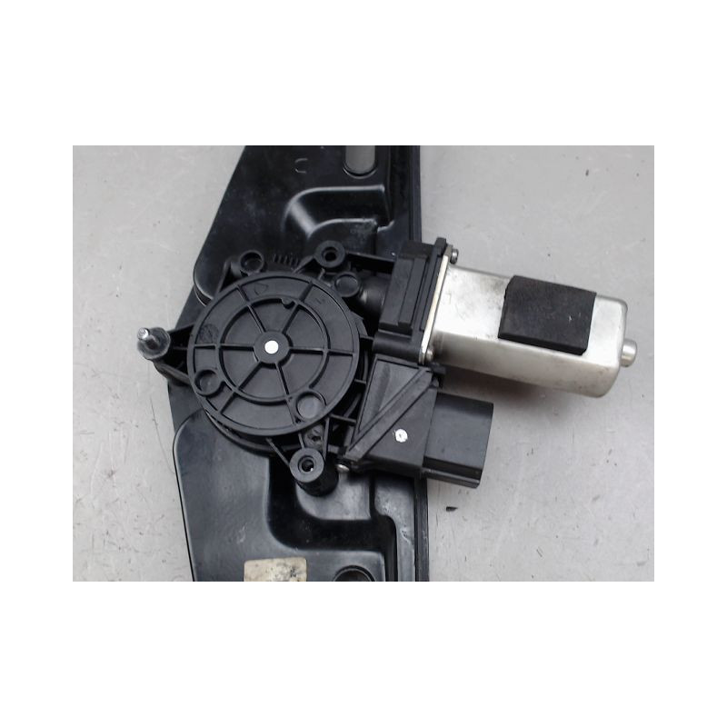 MECANISME LEVE-GLACE ARRIERE DROIT B.M.W. X1