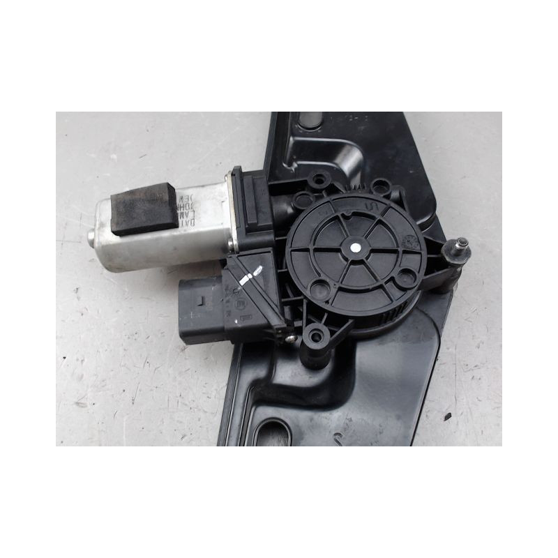 MECANISME LEVE-GLACE ARRIERE GAUCHE B.M.W. X1