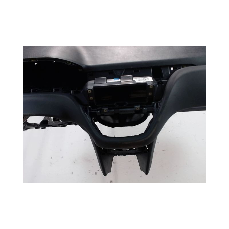 PLANCHE DE BORD  PEUGEOT 208