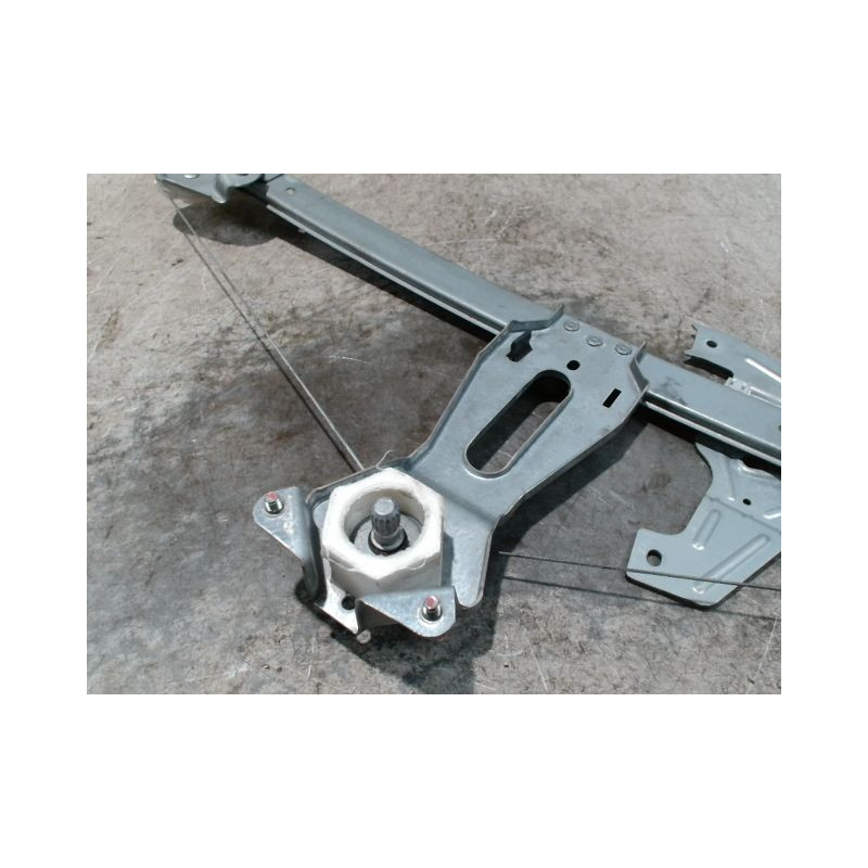 MECANISME LEVE-GLACE AVANT DROIT CITROEN C1 5P