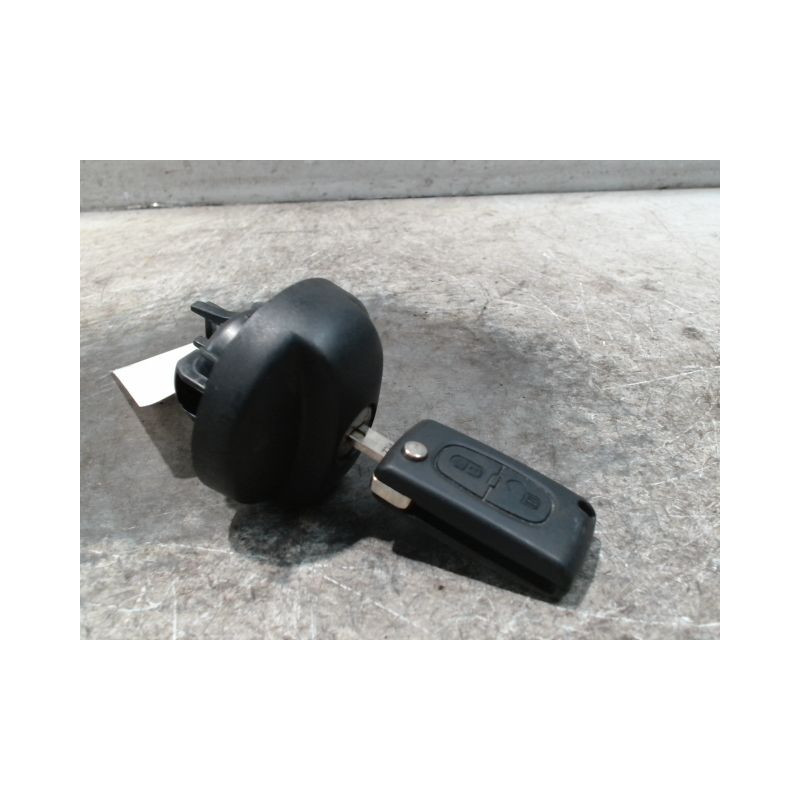 BOUCHON RESERVOIR A CARBURANT PEUGEOT 207 3P
