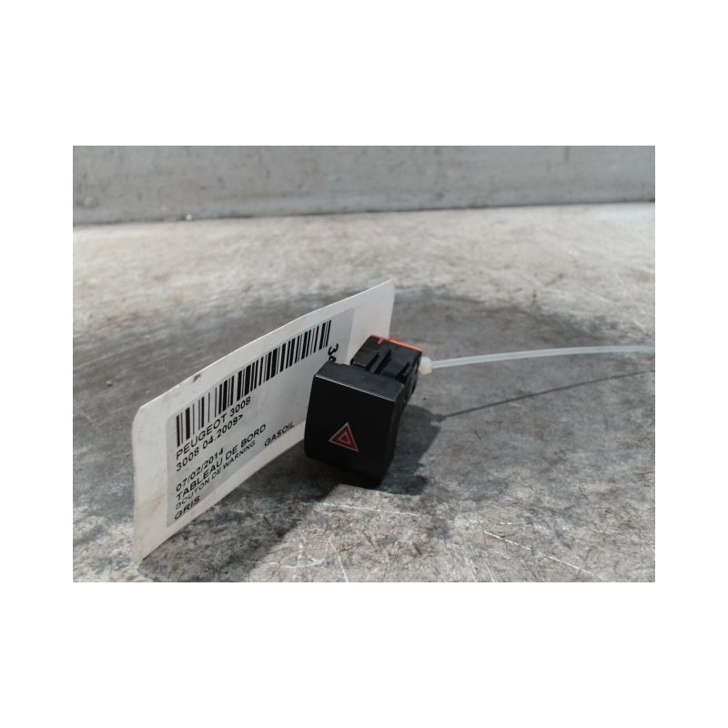 BOUTON DE WARNING PEUGEOT 3008 2009-