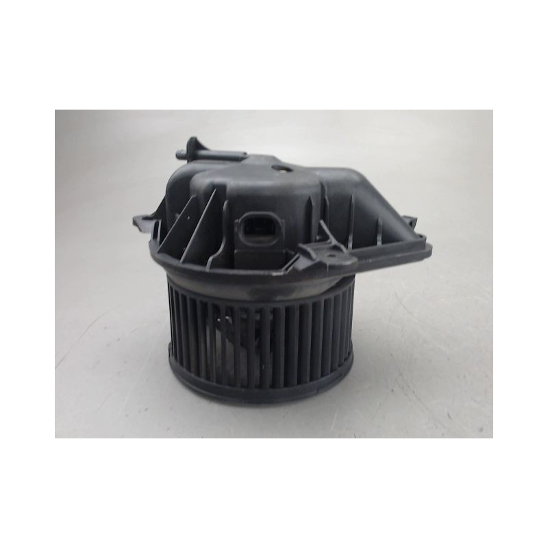 MOTEUR VENTILATEUR CHAUFFAGE PEUGEOT PARTNER