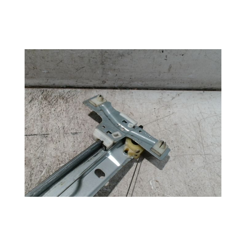 MECANISME+MOTEUR LEVE-GLACE AVANT DROIT PEUGEOT 207 3P