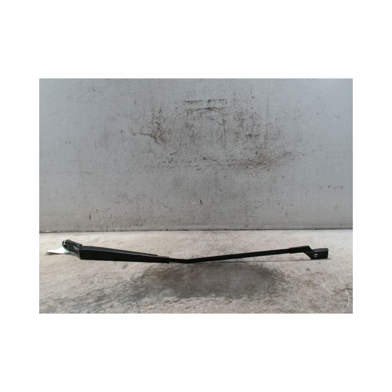 BRAS ESSUIE-GLACE AVANT GAUCHE PEUGEOT 3008 2009-