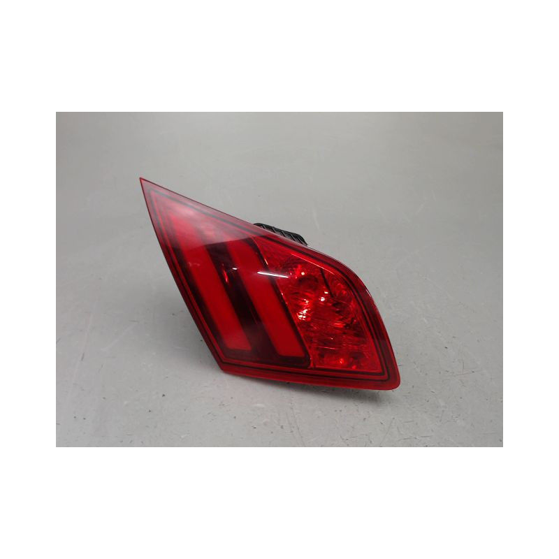 FEU ARRIERE INTERIEUR GAUCHE PEUGEOT 308