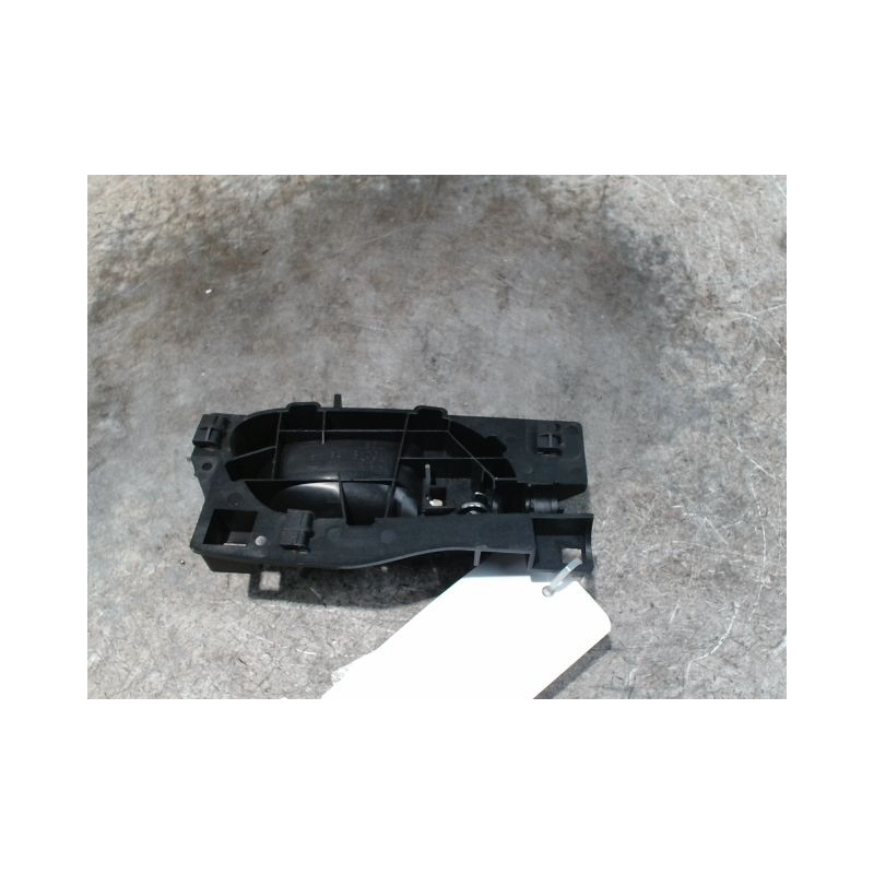 POIGNEE INTERIEURE PORTE AVANT GAUCHE PEUGEOT 407 SW