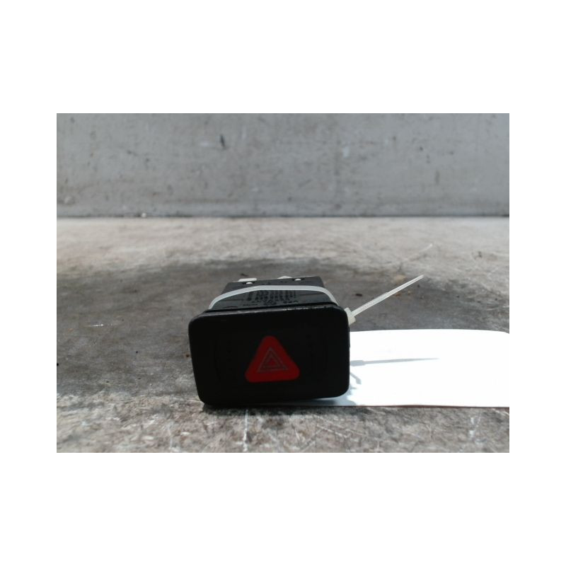BOUTON DE WARNING VOLKSWAGEN GOLF IV 98-2004