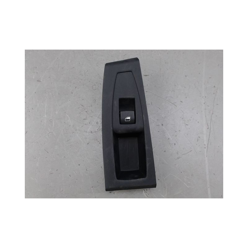 COMMANDE LEVE-GLACE PORTE ARD B.M.W. SERIE 2