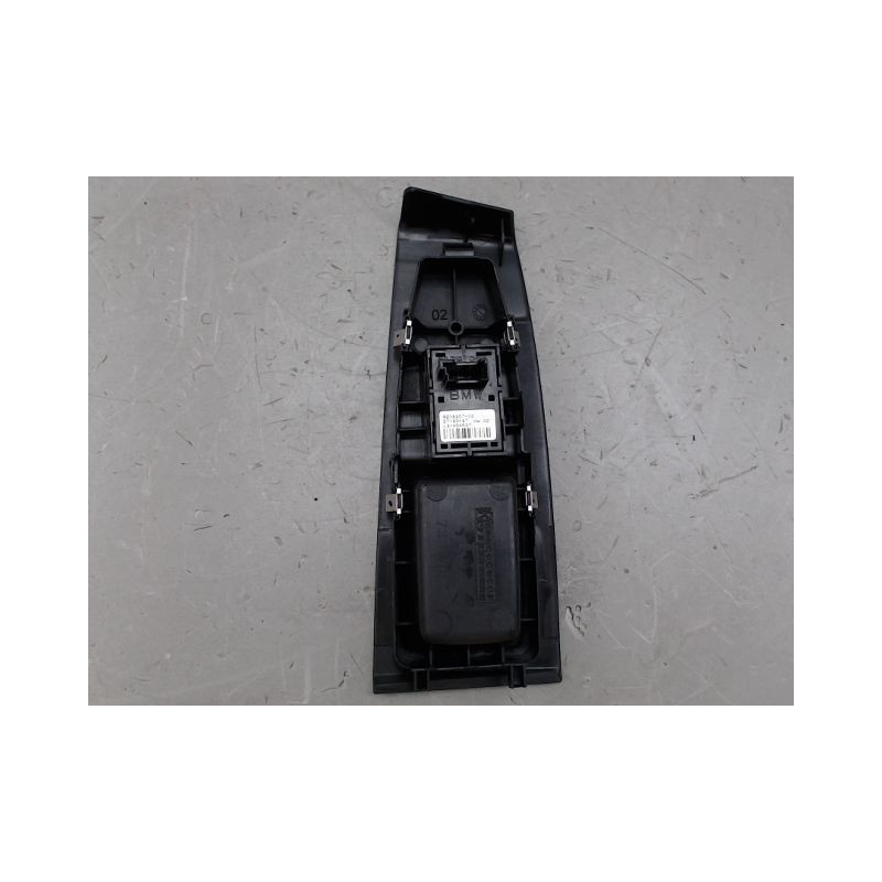 COMMANDE LEVE-GLACE PORTE ARD B.M.W. SERIE 2