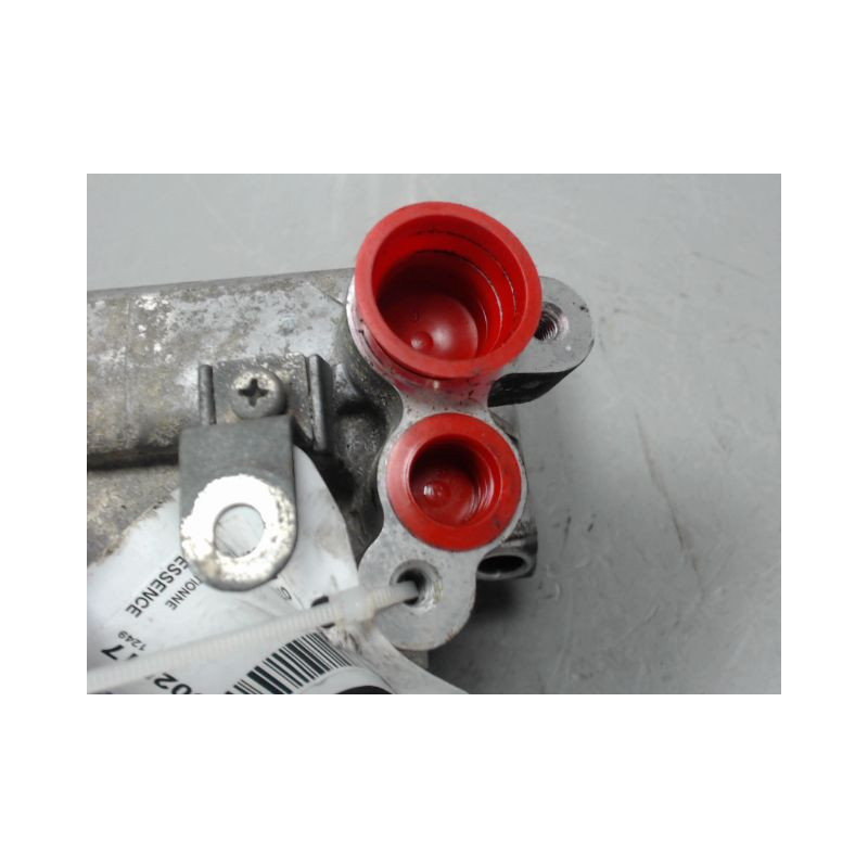 COMPRESSEUR AIR CONDITIONNE NISSAN PULSAR