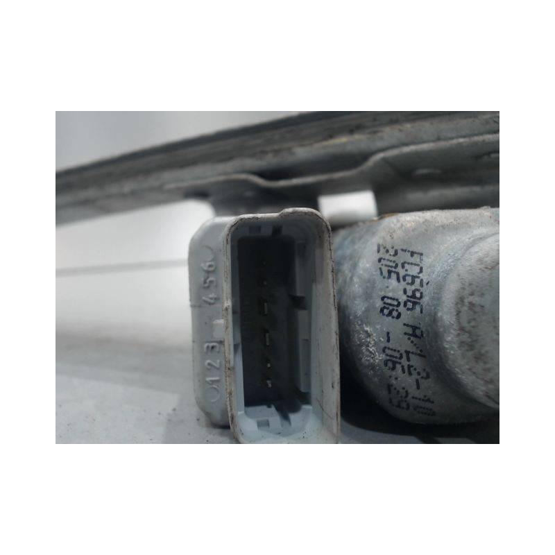 MECANISME+MOTEUR LEVE-GLACE ARRIERE DROIT CITROEN C4