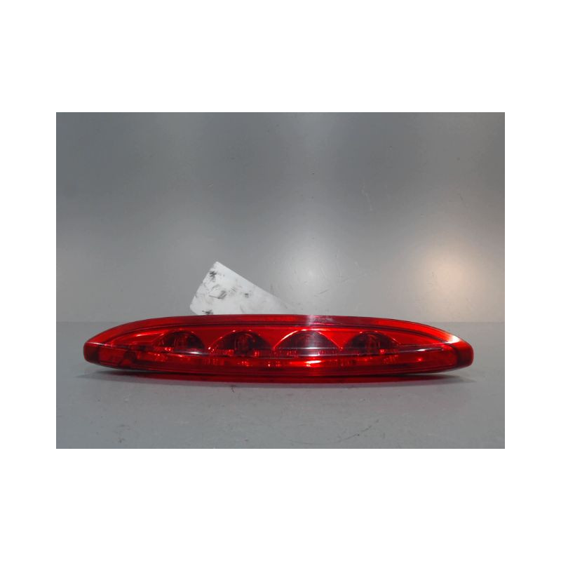 FEUX STOP SUPPLEMENTAIRE PEUGEOT 208
