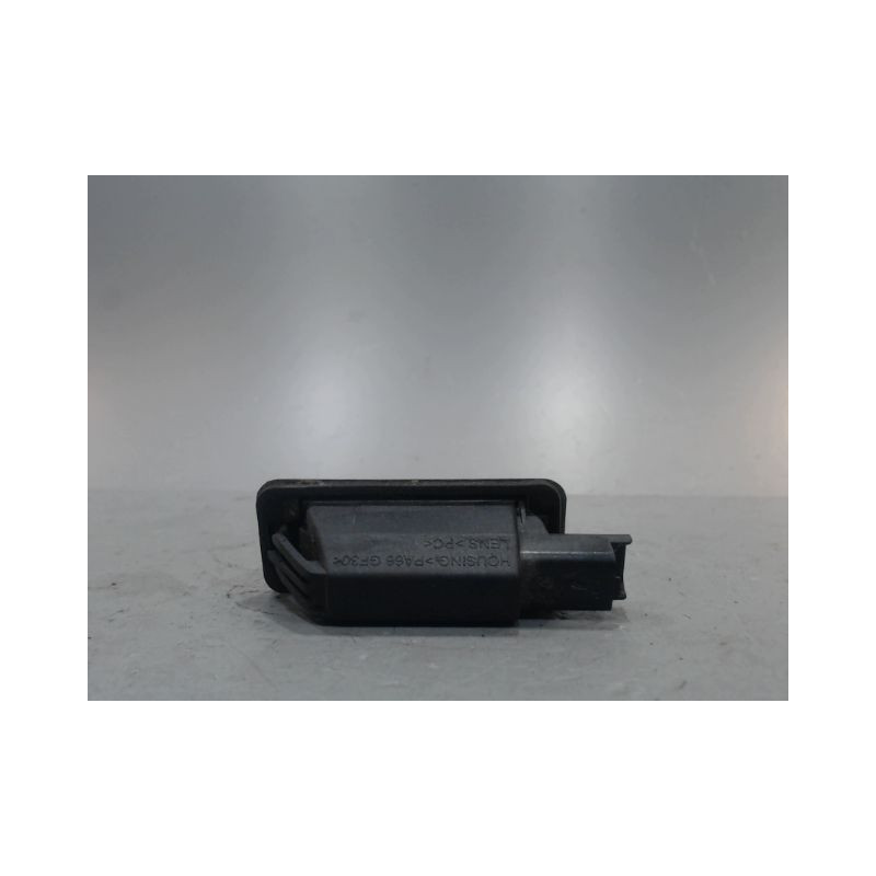 ECLAIREUR PLAQUE DE POLICE DROIT PEUGEOT 208