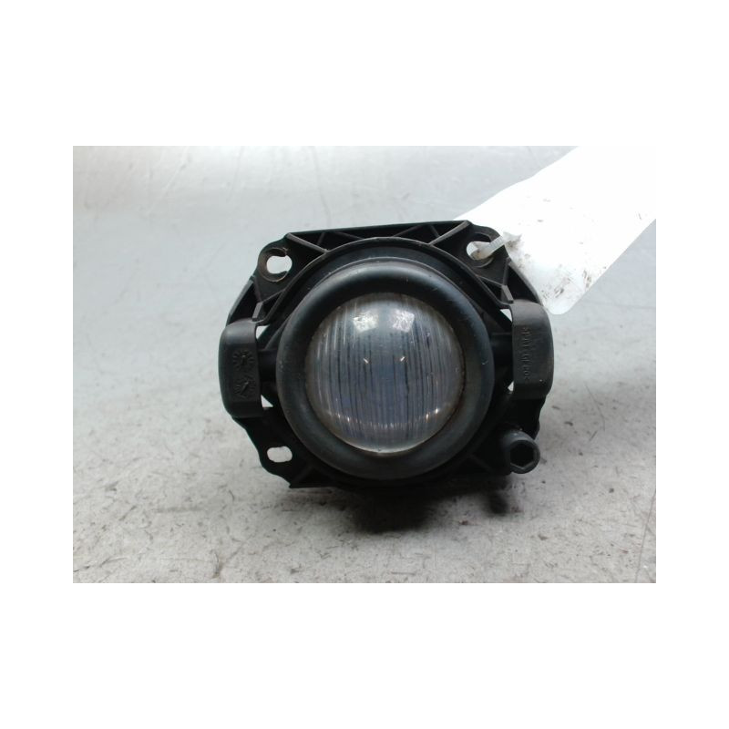 PHARE ANTIBROUILLARD AVANT DROIT B.M.W. X3