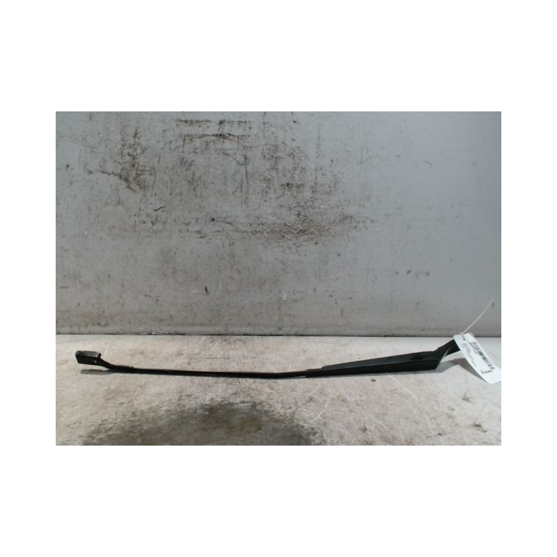 BRAS ESSUIE-GLACE AVANT GAUCHE PEUGEOT 5008 2009-