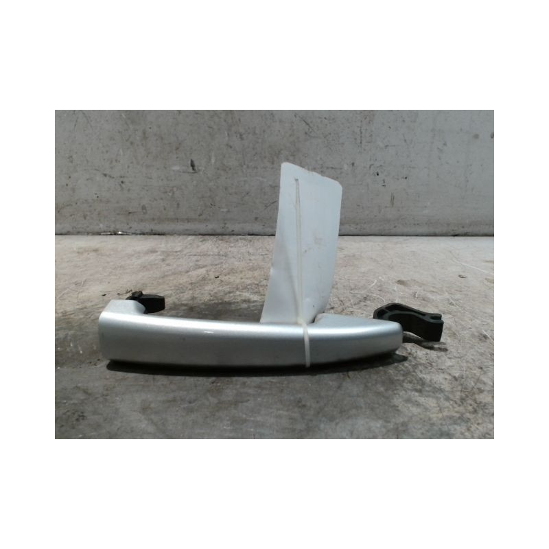 POIGNEE EXTERIEURE PORTE AVANT GAUCHE PEUGEOT 208