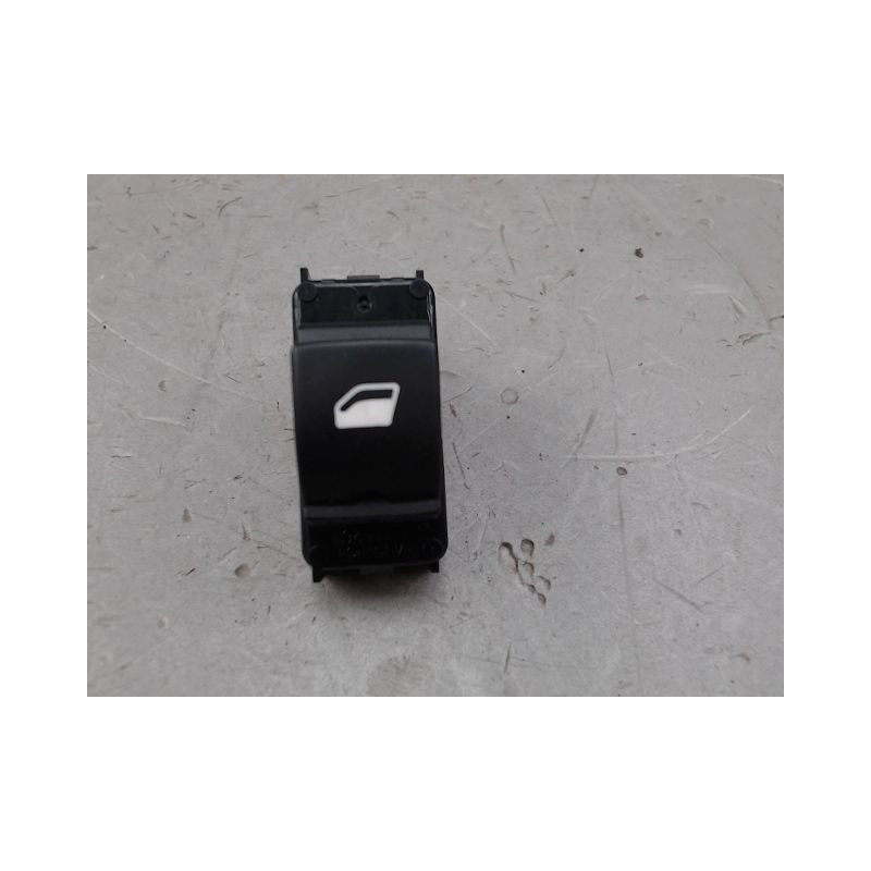 COMMANDE LEVE-GLACE PORTE AVD PEUGEOT 2008