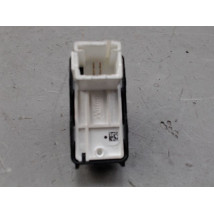COMMANDE LEVE-GLACE PORTE AVD PEUGEOT 2008