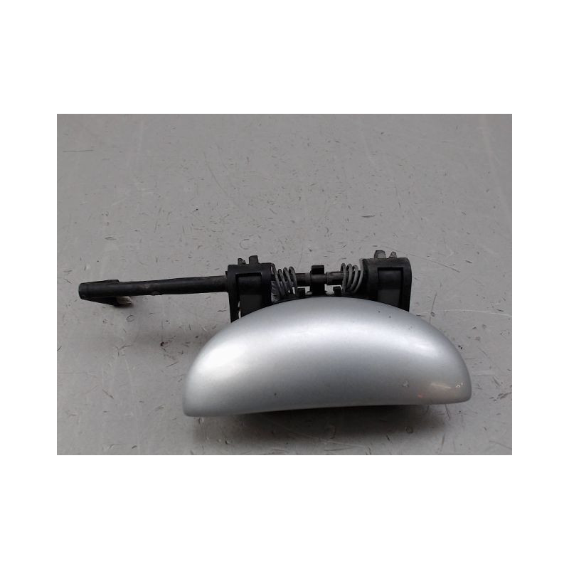 POIGNEE EXTERIEURE PORTE AVANT DROIT PEUGEOT 206