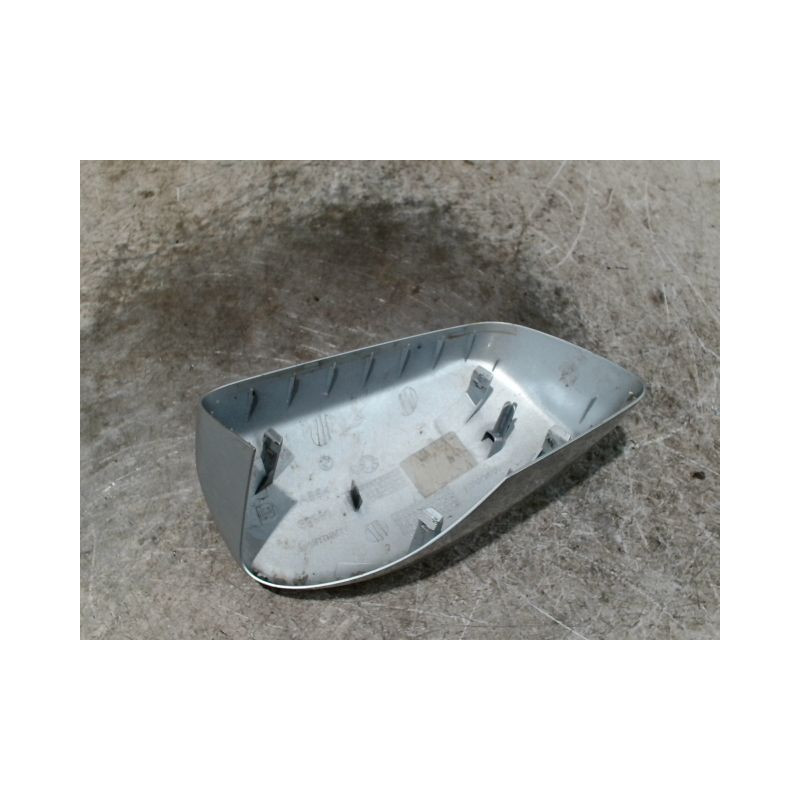 CARENAGE RETROVISEUR EXTERIEUR DROIT BMW SERIE 5 TOURING (E61) 2004-