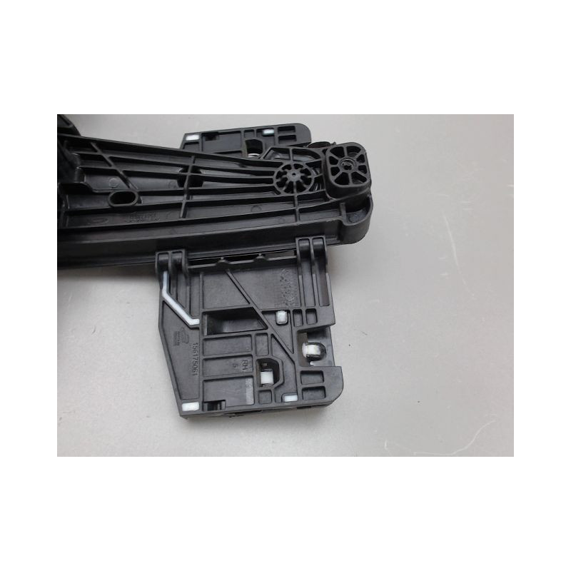 MECANISME LEVE-GLACE ARRIERE DROIT PEUGEOT 208